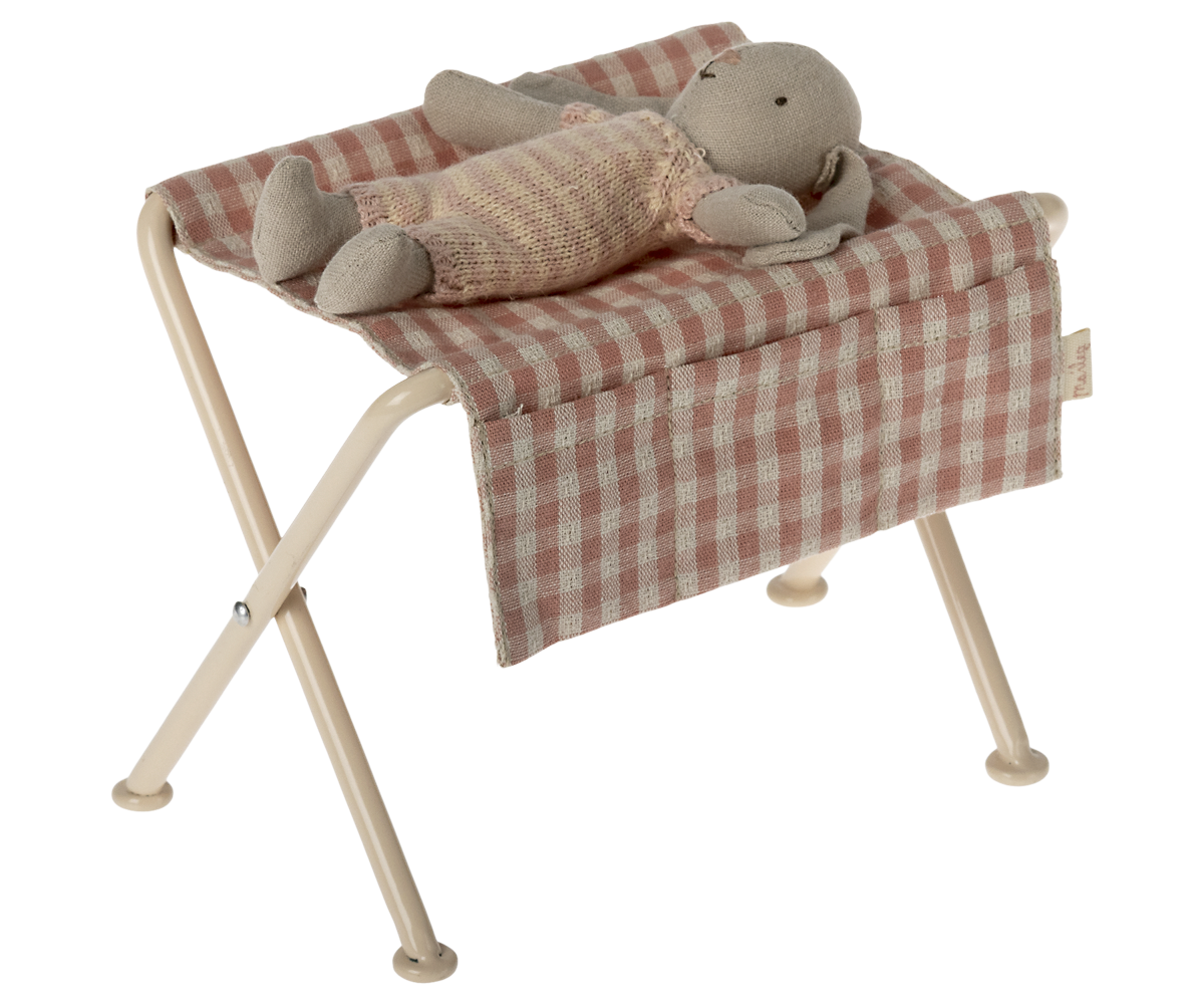 Nursery table, Micro Maileg Germany – Maileg EU