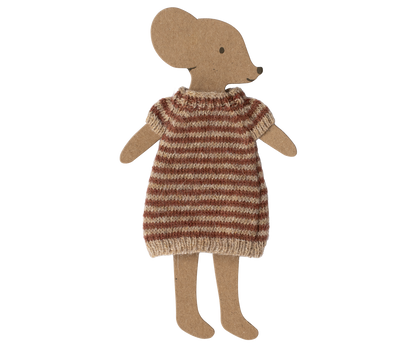 Knitted dress for mum mouse