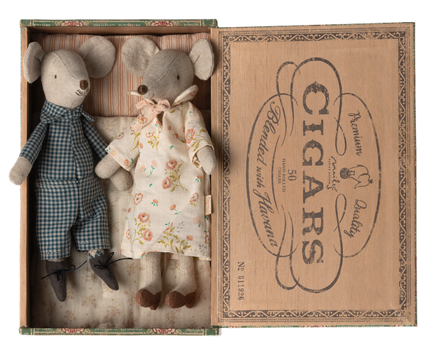 Grandma and Grandpa mice in cigarbox - Maileg Germany