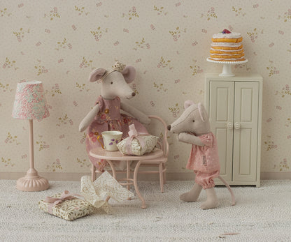 Robe de princesse, Grande sœur souris